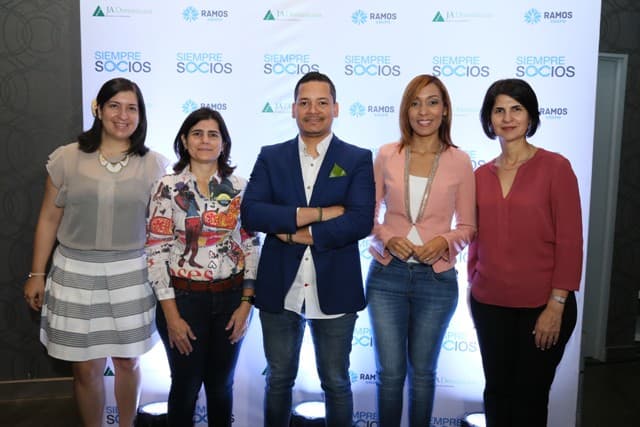 Emprendedores dominicanos motivan a estudiantes en cierre de Siempre Socios 2017